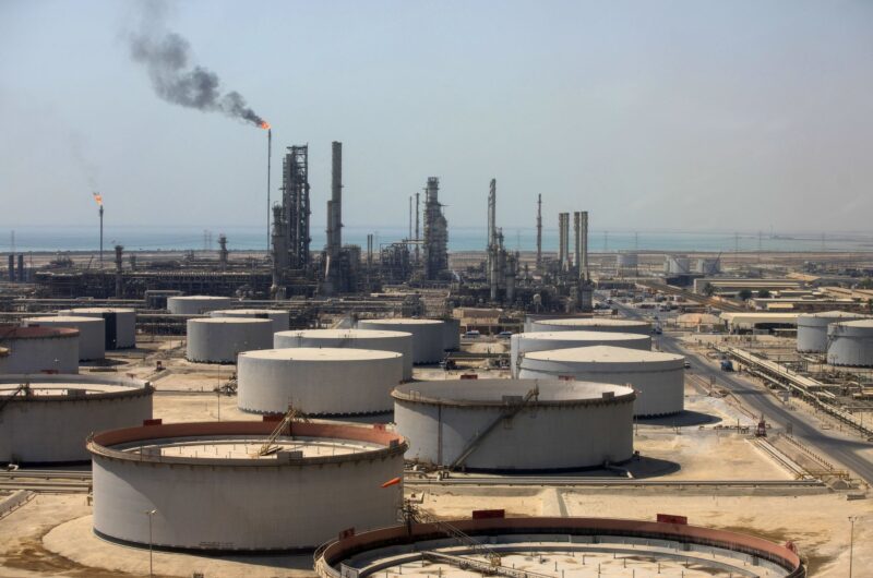 Menavigasi Geopolitik dan Masa Depan Energi: Langkah Strategis Terbaru Saudi Aramco